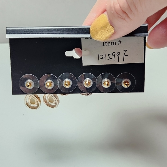 g by Gennaro Clear Glass and Pearl Earring Set - Picture 7 of 12